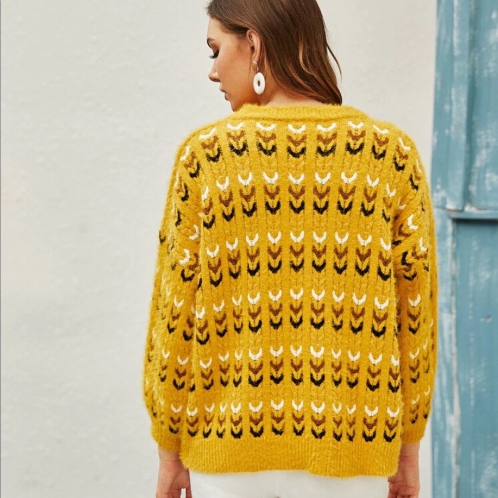 Sweater - Picture 2 of 5